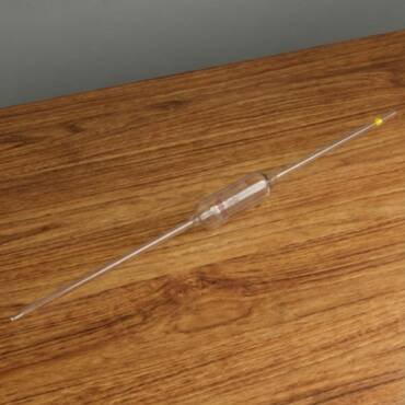 A 100ml Class AS volumetric pipette made of clear borosilicate glass, featuring a single permanent graduation mark and a bulb for precise liquid measurement.