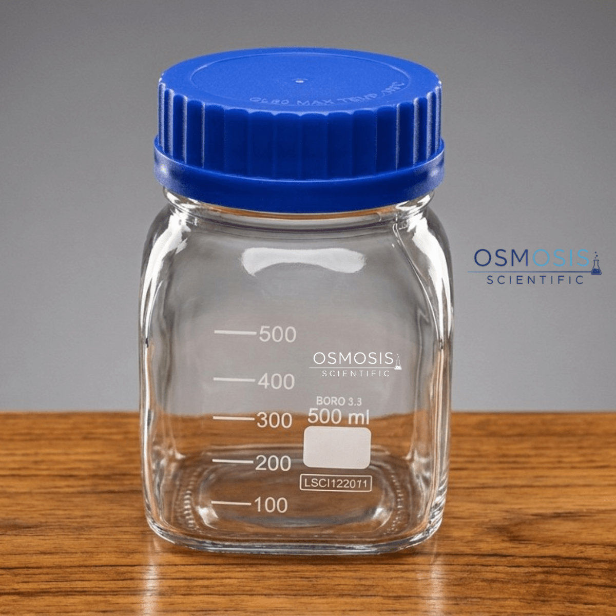 A 500ml square-shaped borosilicate glass reagent bottle with a wide GL80 opening and a blue screw cap, featuring white graduation marks.